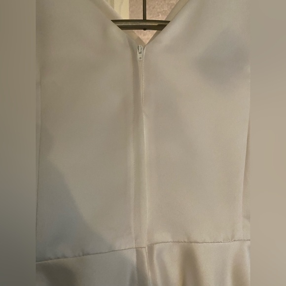 *NEW* Vivien of Holloway wedding dress & Hell Bunny petticoat - Picture 5 of 16